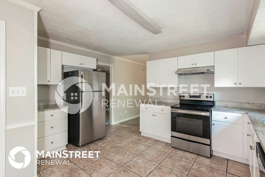 Building Photo - 2855 Hickory Cir