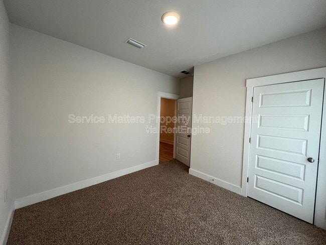 Building Photo - 5745 Danbury Blvd