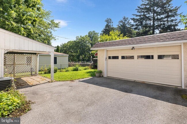Building Photo - 205 Callanan Ave