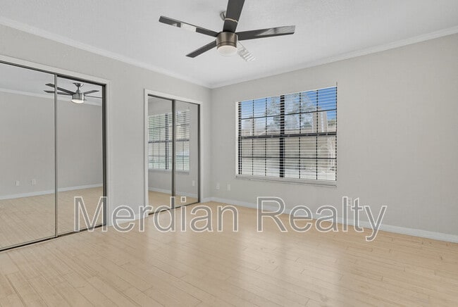 Building Photo - 205 Arbor Cir