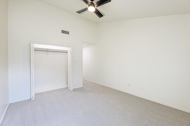 Building Photo - 8308 Albany Ave