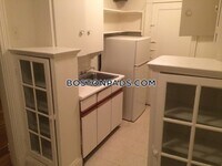 Building Photo - 231-235 Park Dr