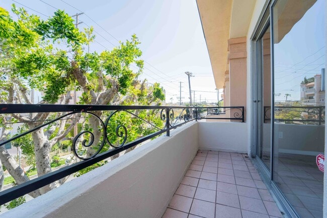 Balcony off Living room - 11871 Idaho Ave