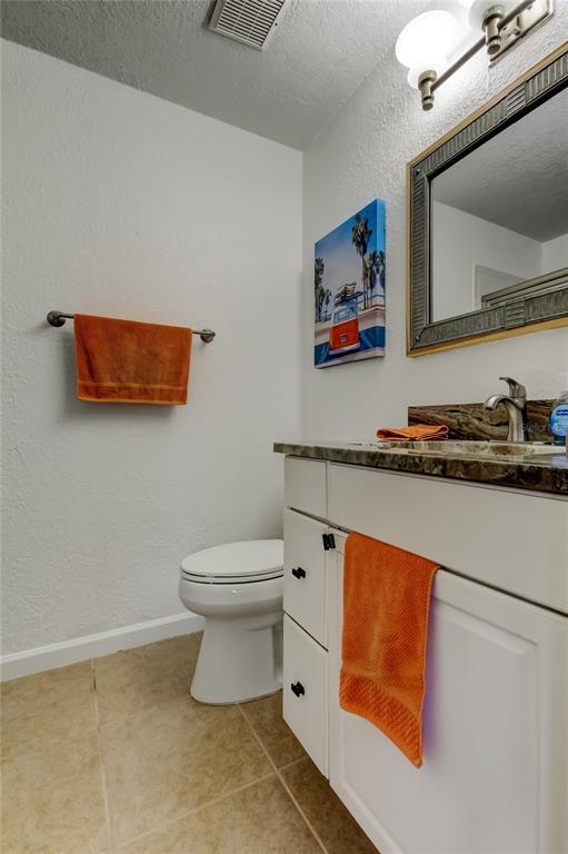 Building Photo - 12261 Sailwinds Dr