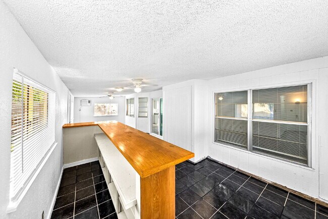 Building Photo - MINUTES FROM LACKLAND, MILES FROM BORING