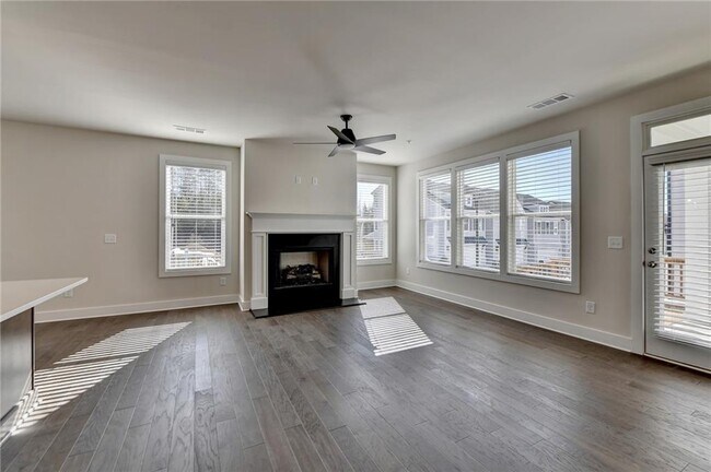 Building Photo - 1241 Waldon Xing