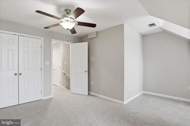 Building Photo - 5053 Kilburn St