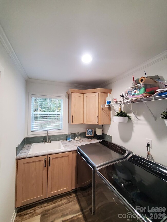 Building Photo - 118 Vly Spgs Dr