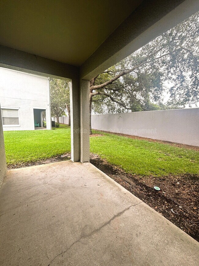 Building Photo - 10684 Savannah Wood Ct