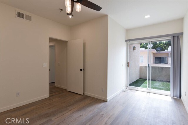 Building Photo - 10215 Variel Ave