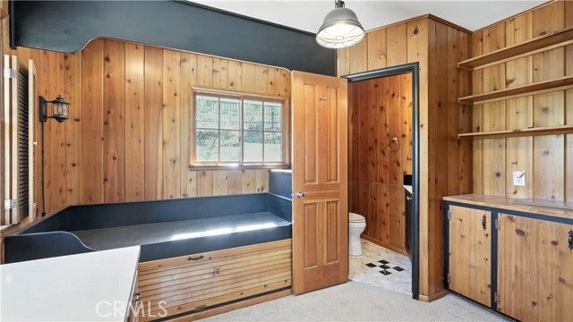 Building Photo - 27620 Eastvale Rd