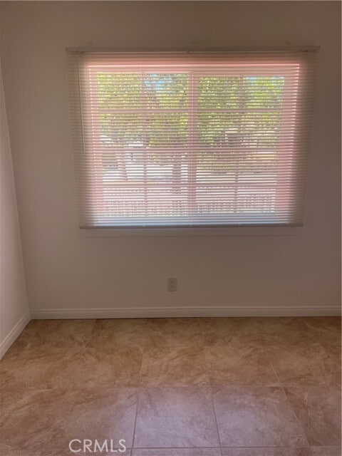 Building Photo - 1674 El Sereno Ave