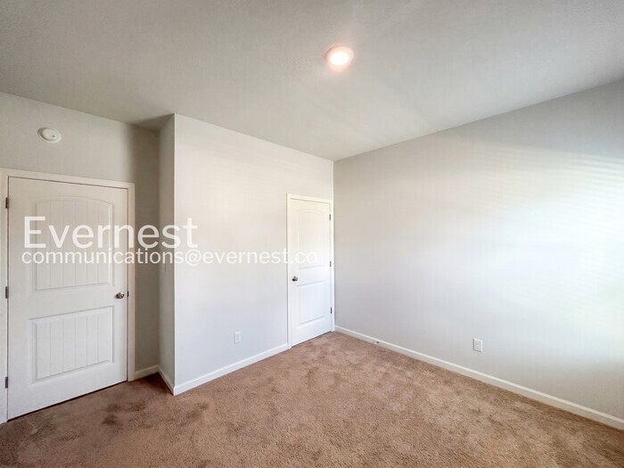 Building Photo - 8329 Gum Pond Dr
