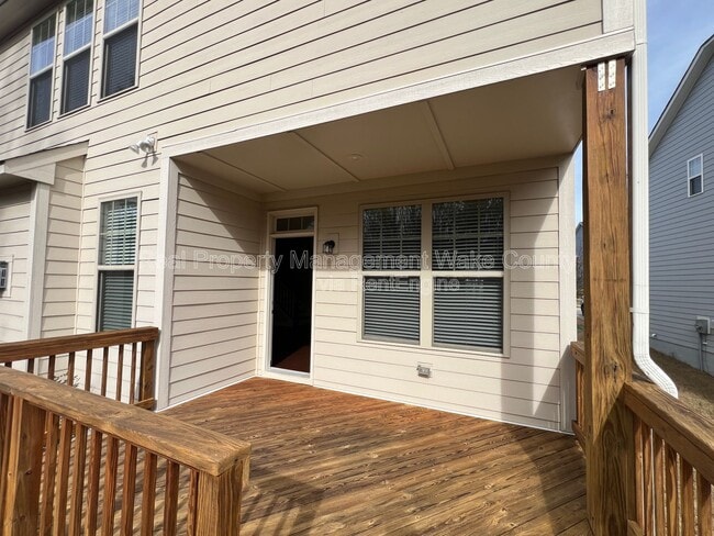 Building Photo - 1351 Gilwood Dr