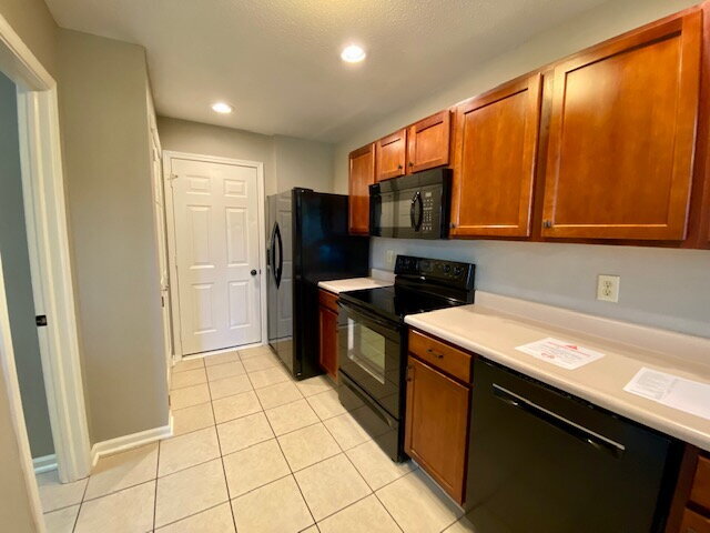 Building Photo - Stunning 3 Bedroom/3 Bath Home in Noblesville