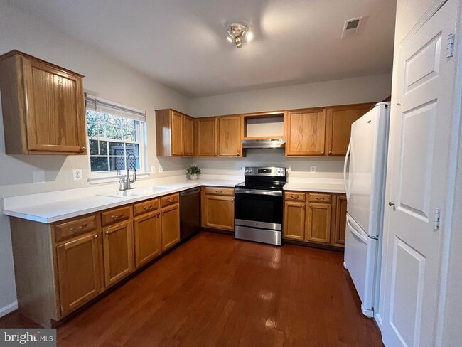 Building Photo - 230 Connery Terrace SW