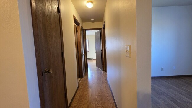 Building Photo - 2500 Honey Lou Ct