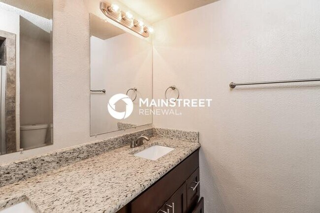 Building Photo - 3 Bedroom Pet-Friendly Home in Fort Worth, TX with Main Street Renewal