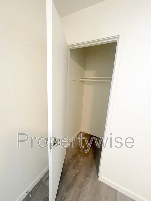 Building Photo - 1094 W 1520 N