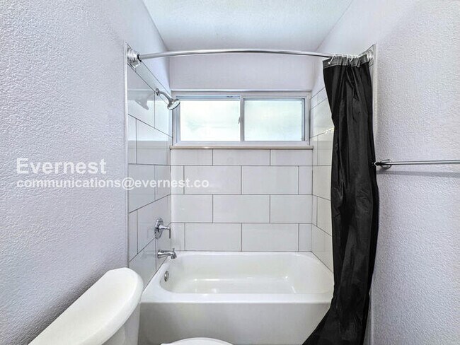 Building Photo - 2755 N Humboldt St