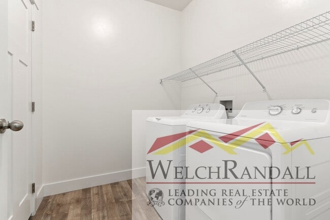 Building Photo - Stylish Vineyard Condo – 3 Beds, 2 Baths, ...