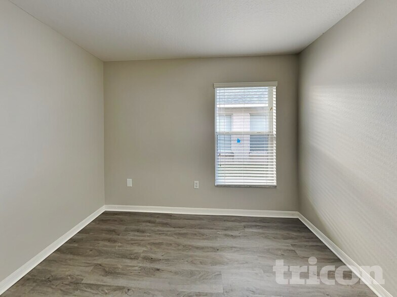 Building Photo - 14131 Colonial Spring Way