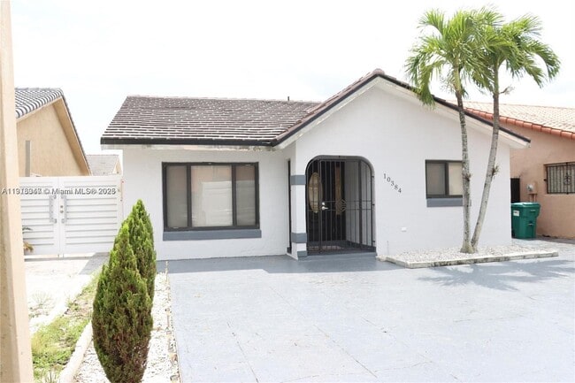 Building Photo - 10384 NW 128th Terrace