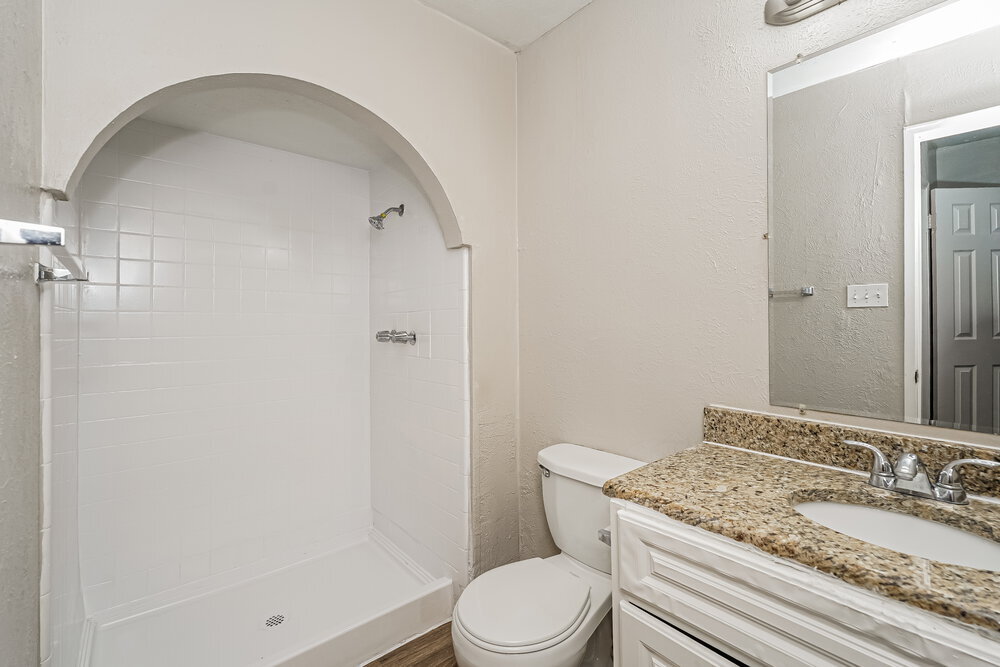Building Photo - 4141 Yellowleaf Dr