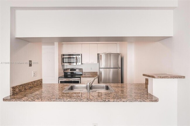 Building Photo - 1756 N Bayshore Dr