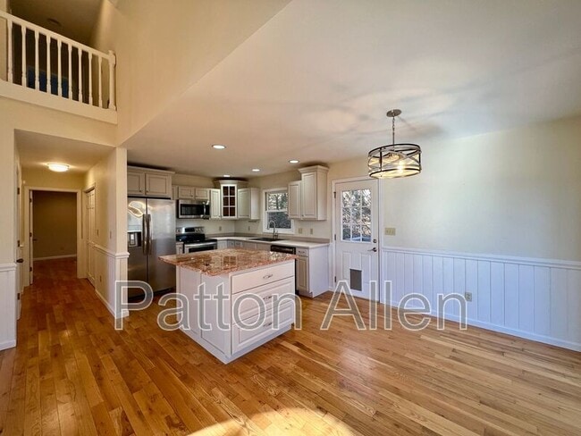 Building Photo - 212 Appleton Dr