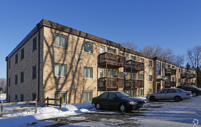 Building Photo - Macalaster Manor