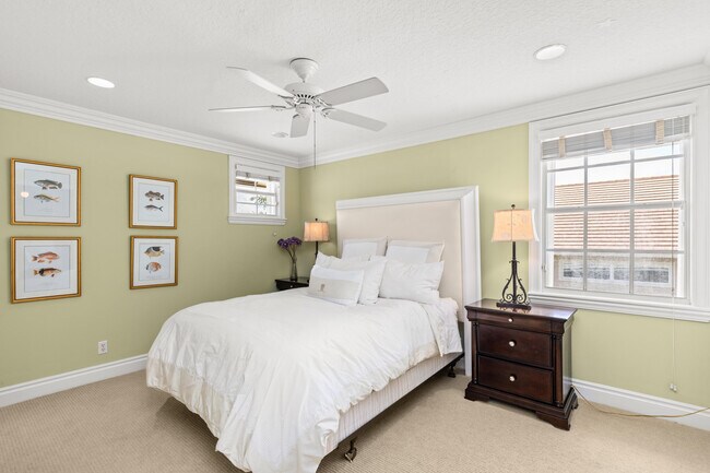 Building Photo - 2144 Henley Pl