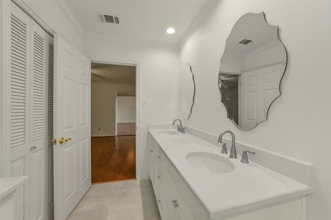 Building Photo - 110 Ridgemont Dr
