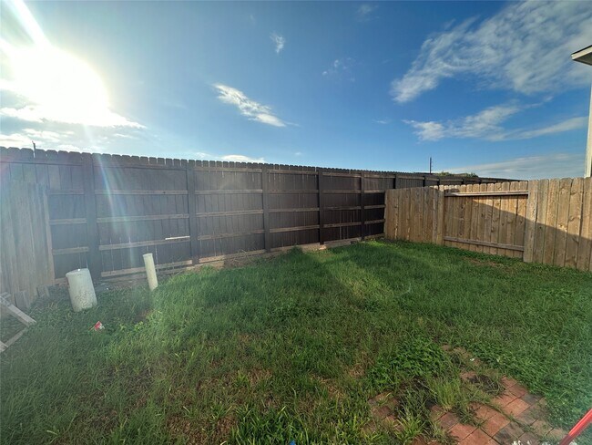 Building Photo - 15931 Winston Point Ln