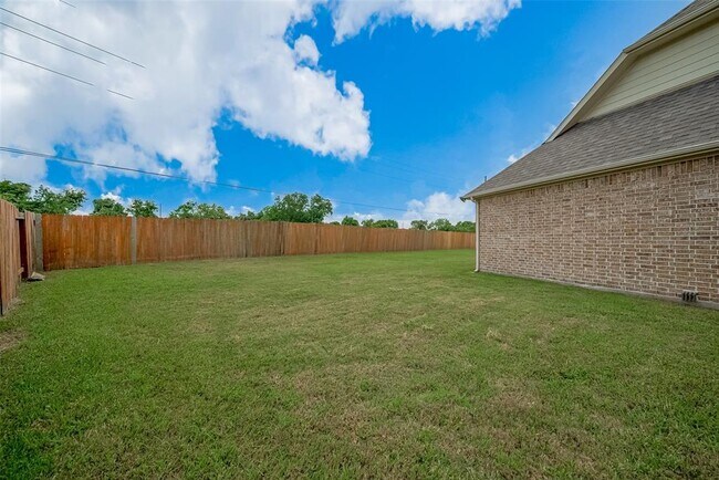 Building Photo - 2706 Topaz Cove Ln
