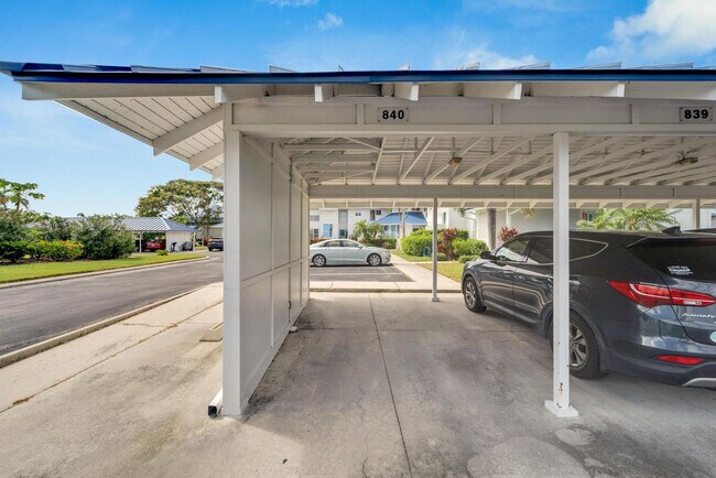 Building Photo - 840 Audubon Dr