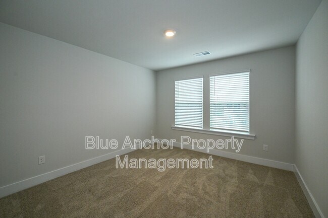 Building Photo - 111 S Grassland Rd