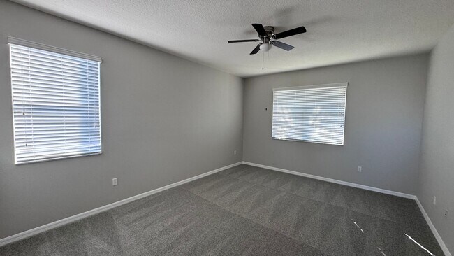 Building Photo - Updated 4/2.5 House with Garage in Turtle Creek of Saint Cloud