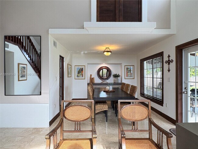 Building Photo - 6610 SW 104th Ct