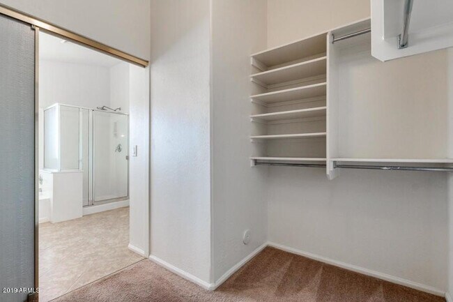 Building Photo - 42376 W Chisholm Dr