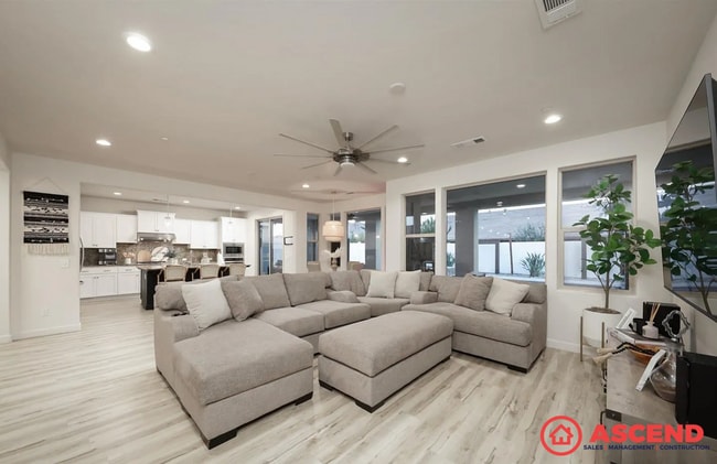 Building Photo - Luxury 4 Bed / 3 Bath Home in Gated Highgate Community – Resort-Style Living