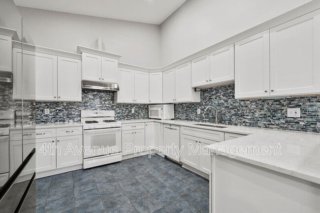 Building Photo - 3824 Heritage Crest Pkwy