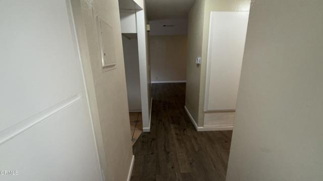 Building Photo - 116 E Ventura St