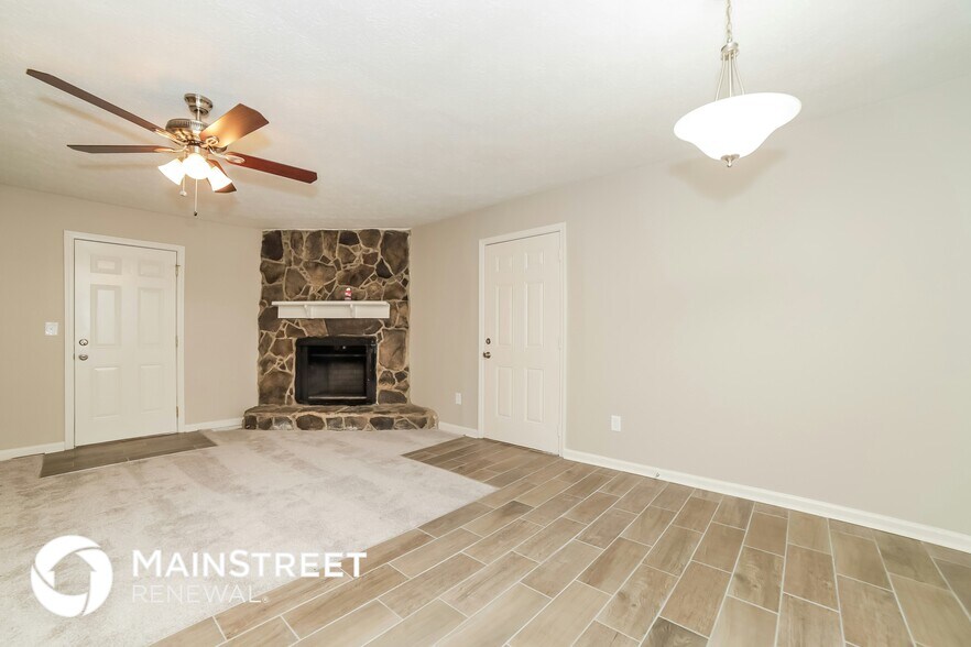 Building Photo - 2227 Cherokee Valley Cir