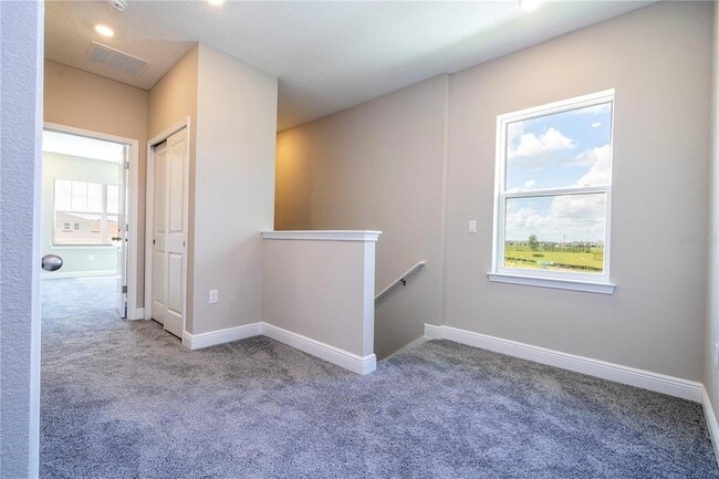 Building Photo - 16350 Hamlin Vw St