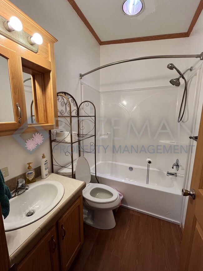Building Photo - 6800 Bridger Canyon Dr