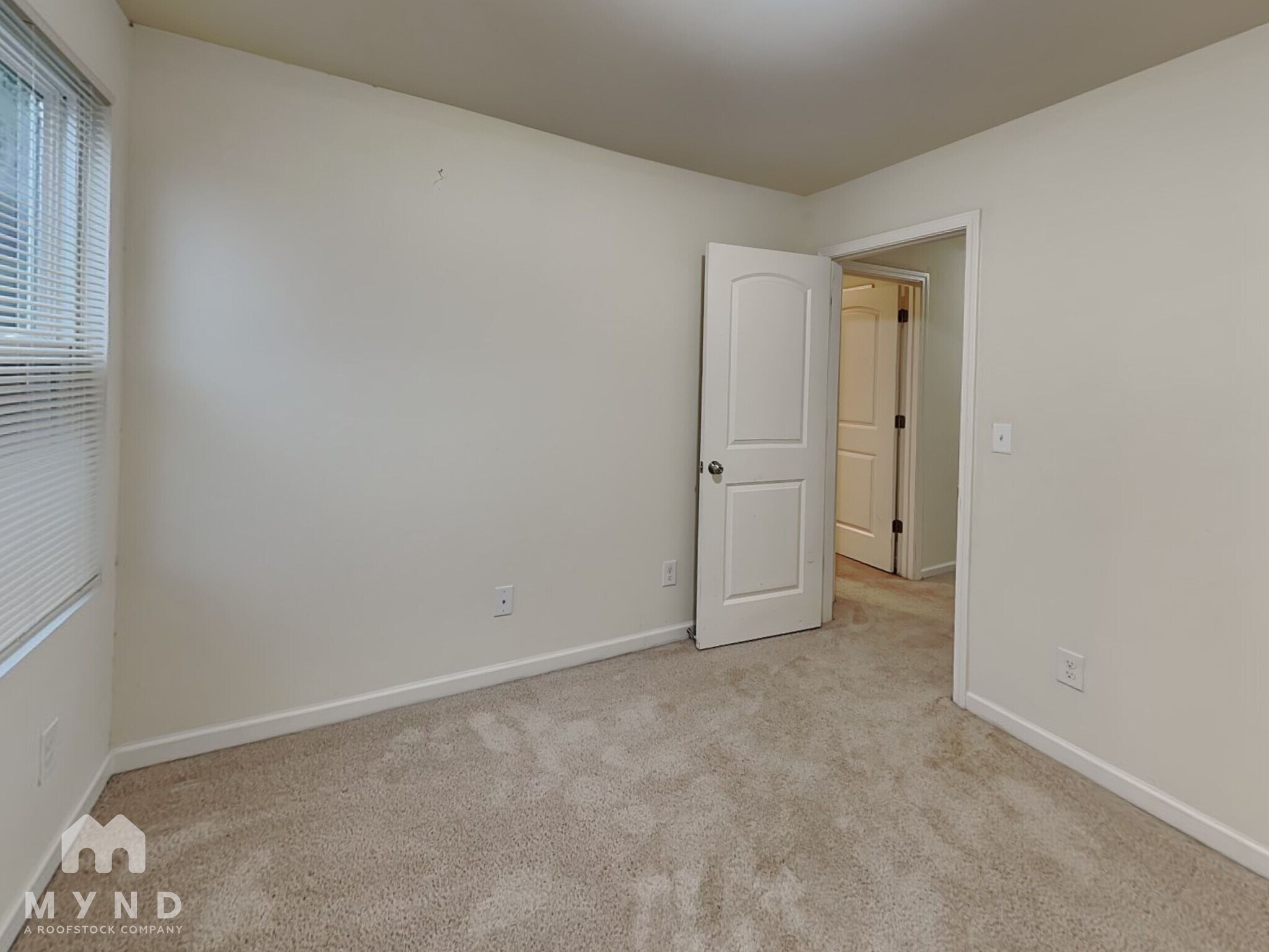 Building Photo - 2544 Piering Dr