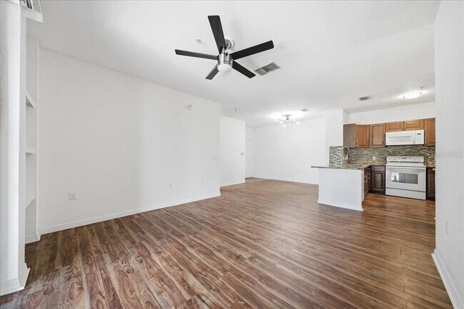 Building Photo - 6141 Metrowest Blvd