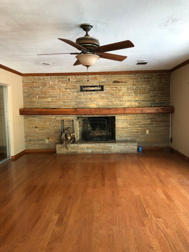 Building Photo - 2156 NW 4th Pl