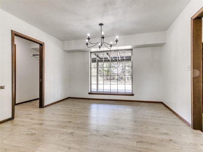 Building Photo - 103 Clador Dr
